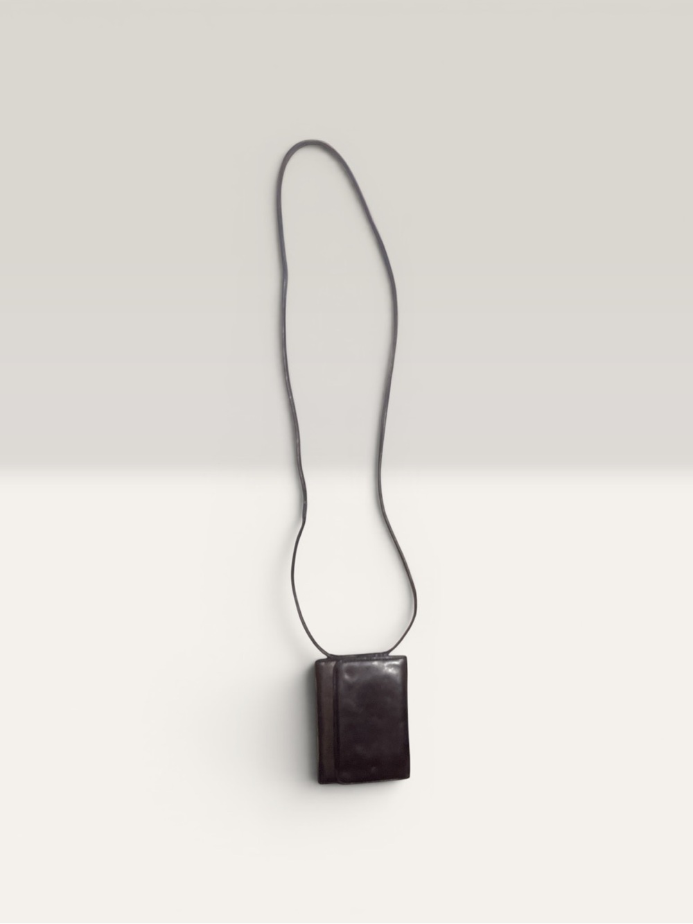 Classic Brown Leather Crossbody wallet - Picture 5 of 5